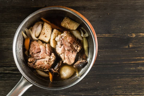 Cooked duck with vegetables — Stock Photo, Image