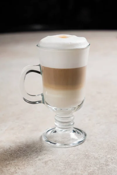 Saborosa sobremesa bebida cappuccino — Fotografia de Stock