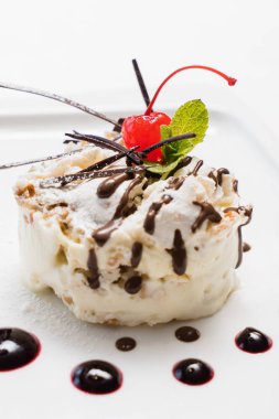 lezzetli kek kiraz ile 