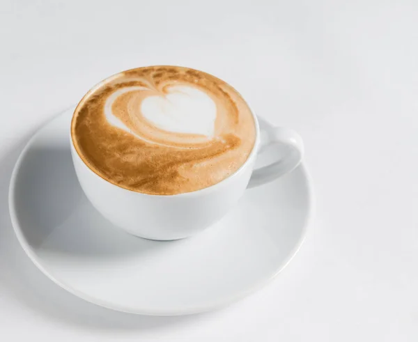 Kopje cappuccino met schuim — Stockfoto