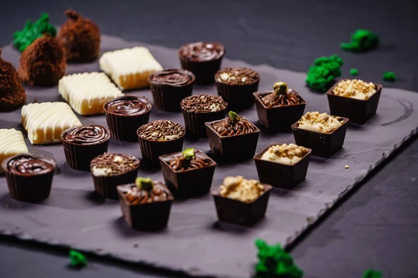 Doces de chocolate diferentes — Fotografia de Stock