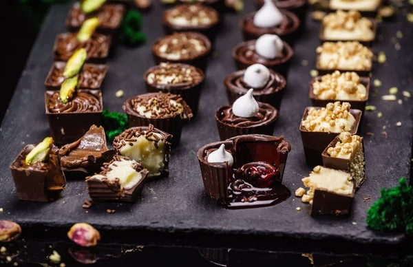 Různé čokoládové sladkosti — Stock fotografie