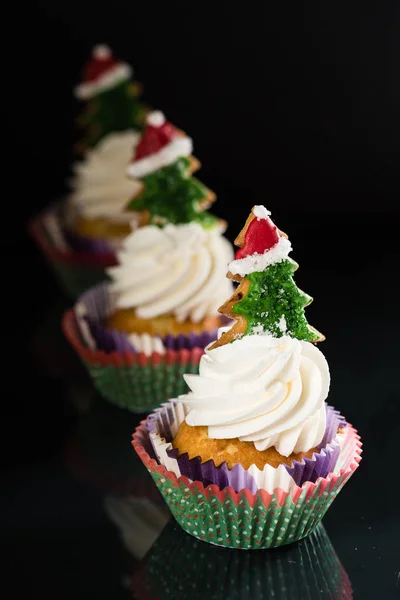 Bright Christmas cupcakes — Stock Photo, Image