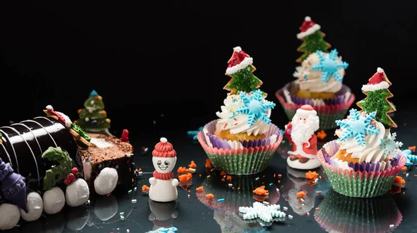 Cupcakes de Natal brilhantes — Fotografia de Stock