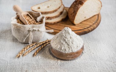 Buğday ve un masada