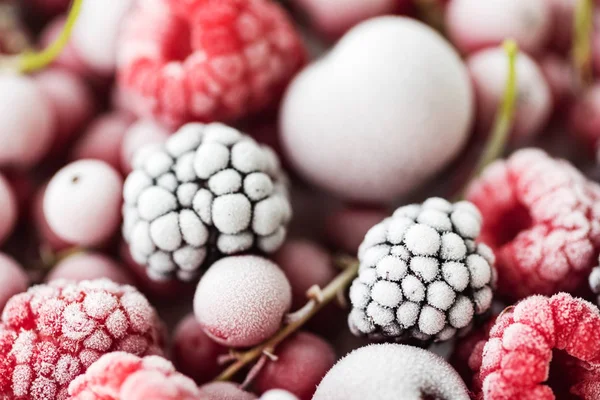 Haufen gefrorener Beeren — Stockfoto