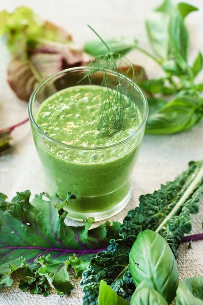 Green healthy smoothie — Stock Photo, Image
