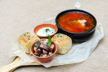 Pancar çorbası kase