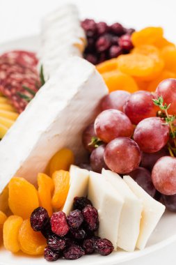 Kuru Kayısı ile peynir