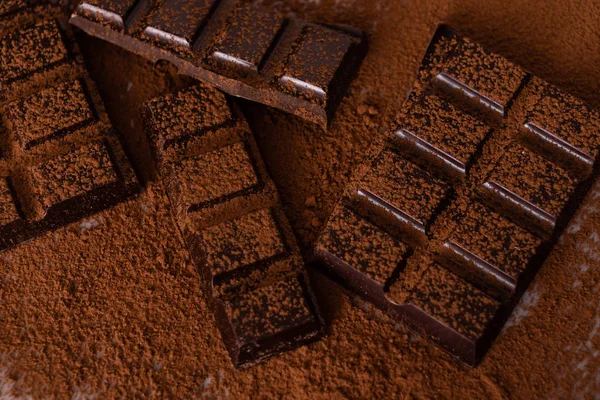 Μαύρη σοκολάτα με κακάο — Φωτογραφία Αρχείου