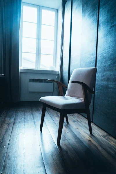 Cadeira moderna vazia — Fotografia de Stock