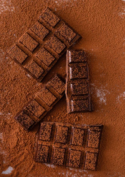 Chocolate negro con cacao —  Fotos de Stock