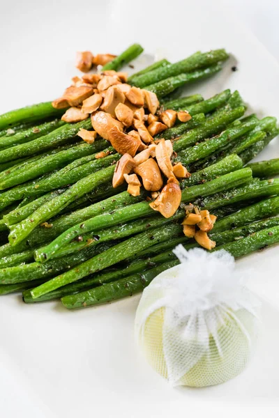 Roasted green beans — Stock Photo, Image