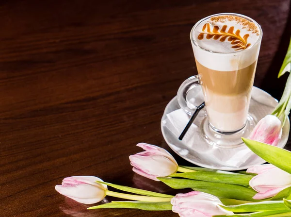 Cup of delicious cappuccino — Stock Photo, Image