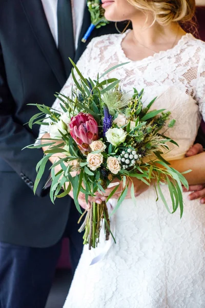 Esküvői virágok-csokor — Stock Fotó
