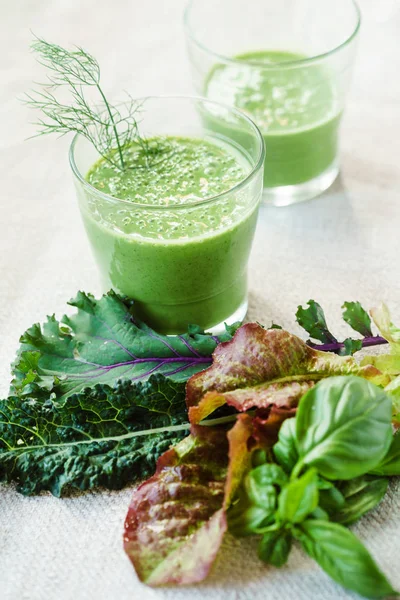 Smoothie verde sano —  Fotos de Stock