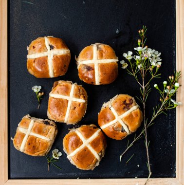 Hot Cross Buns