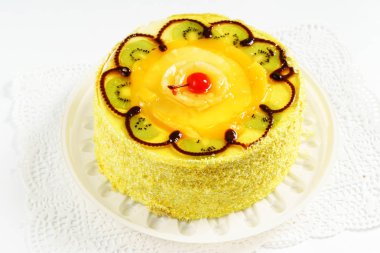 lezzetli meyve pasta