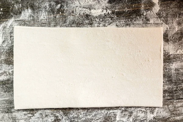 Замороженное слоеное тесто — стоковое фото