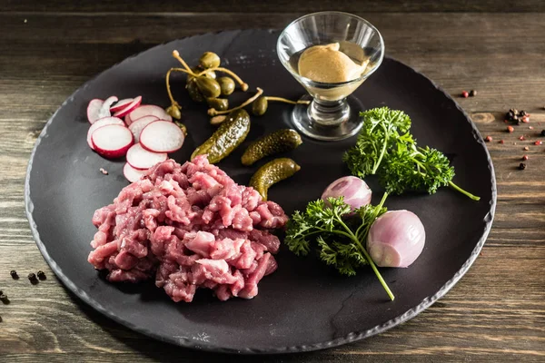 Утка тартар с горчицей Стоковое Изображение