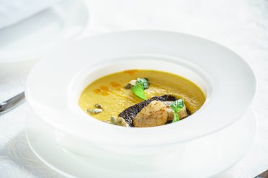 tarak ile krem çorba  