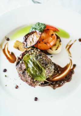 sebzeler lezzetli biftek