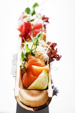 lezzetli hizmet sashimi