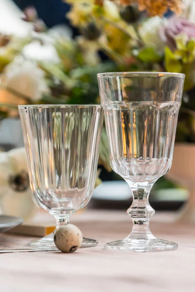 Servírované velikonoční stůl — Stock fotografie