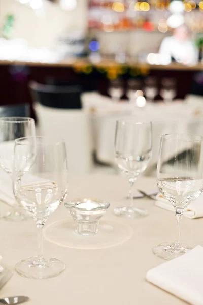 Establecimiento de mesa para comida — Foto de Stock