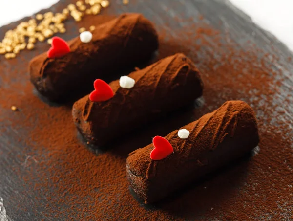 yürekleri çikolatalı hamur işleri