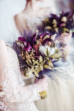 Güzel Gelin çiçek grup ile