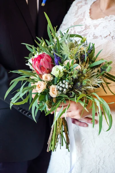 Buquê de flores de casamento — Fotografia de Stock