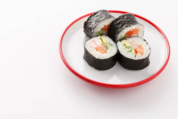 Leckeres Sushi mit Lachs — Stockfoto