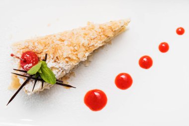 Tatlı lezzetli Napolyon kek