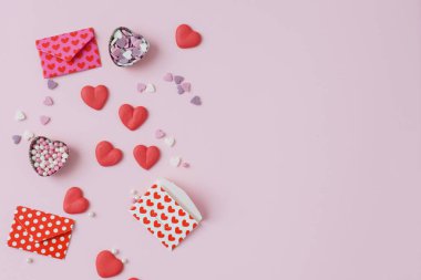 Sevgililer günü kartı şablonu ile şeker Kalpler