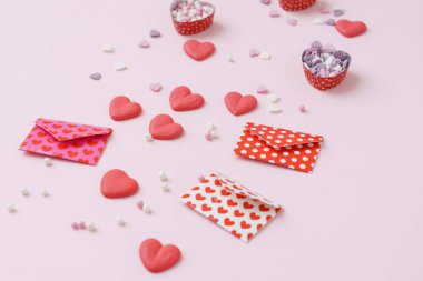 Sevgililer günü kartı şablonu ile şeker Kalpler