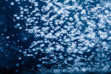 Sudaki hava kabarcıkları 