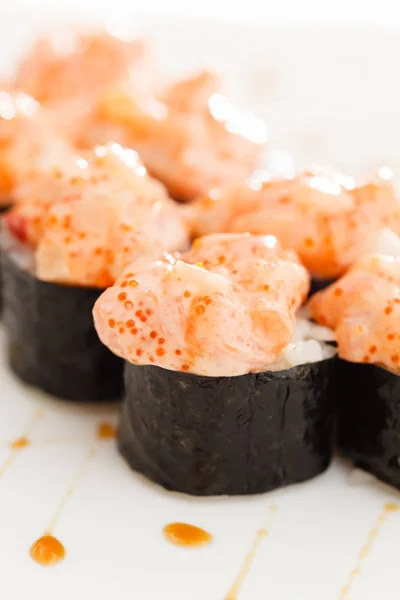 Traditionelles schmackhaftes Sushi — Stockfoto