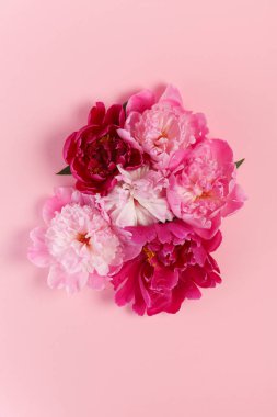 güzel ihale peonies