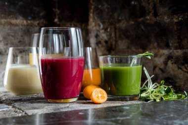 güler yüzlü bardaklarda Detoks