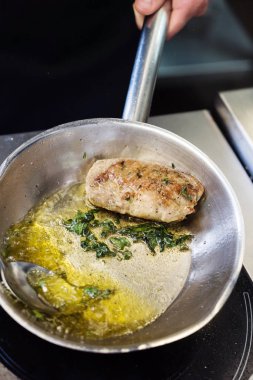 Şef kızarmış ördek