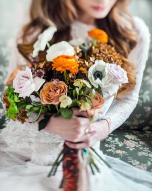 çiçekli güzel gelin