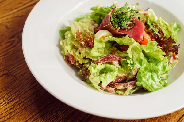 Lezzetli taze salata — Stok fotoğraf