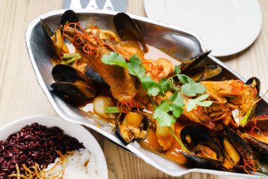 Lezzetli deniz ürünleri tabağı