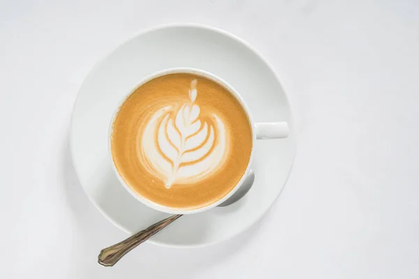 Tazza di caffè caldo fresco — Foto Stock