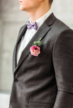 çiçek ile zarif damat