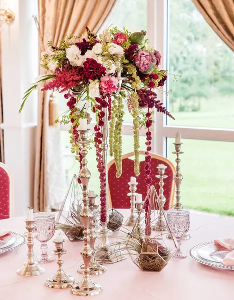 Festive table set for meal — Stock Photo, Image