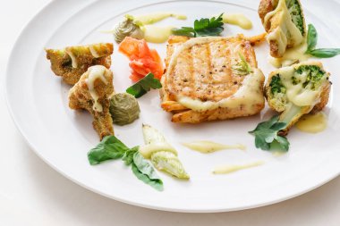 sebzeli somon bifteği