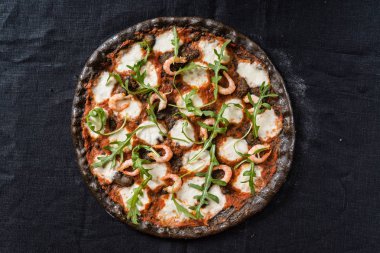 Güzel yaratıcı pizza