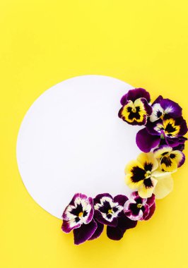 Homo çiçekli çerçeve